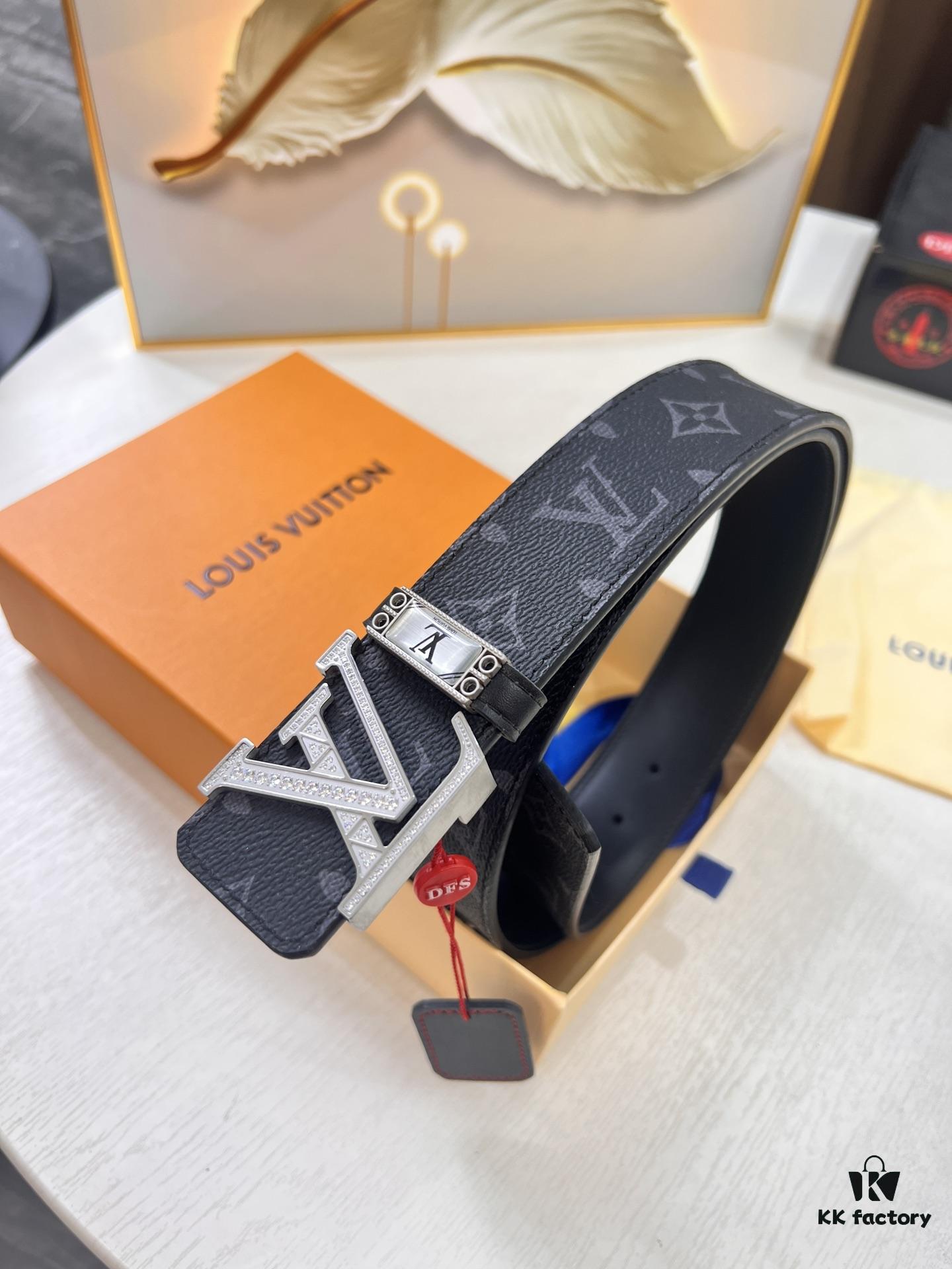 693202eb3a89a121ed550dd6 LV Men's Belt Louis Vuitton Latest Design ZP Synchronized Monogram Fabric Top-Quality Cowhide Steel Buckle 4.0cm