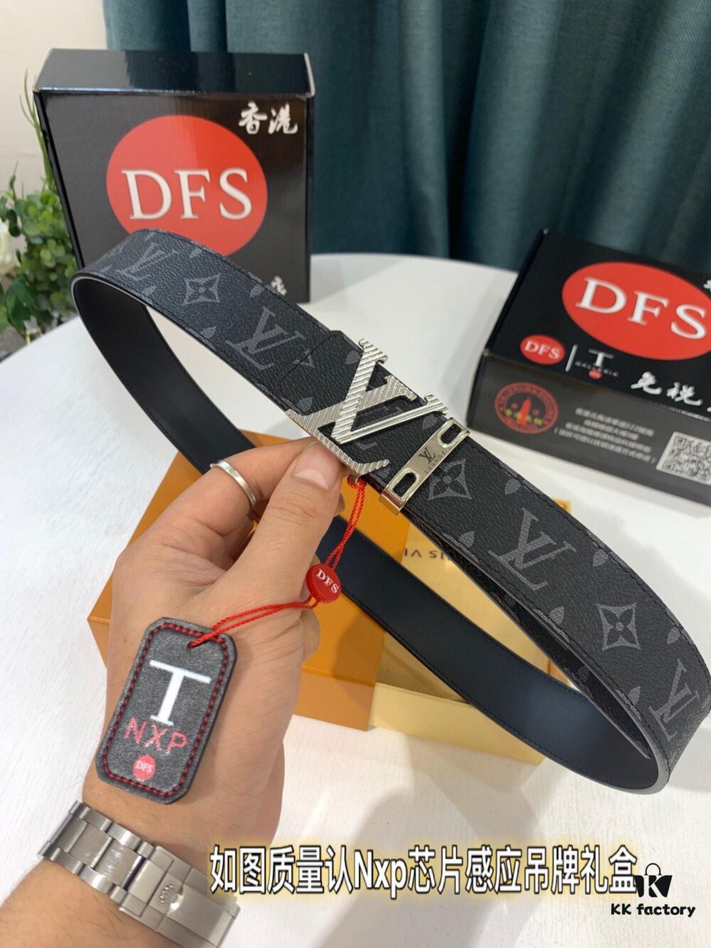 693202ec3a89a121ed550ddb Shop Owner Recommended Trumpet Trumpet Louis Vuitton LV Belt ZP Synchronized New Men's Belt with Imported Monogram Fabric, Original Factory Head Cowhide Plain Low Texture, Reversible Use, Water Ripples Letter Hardware, 3.8cm Width