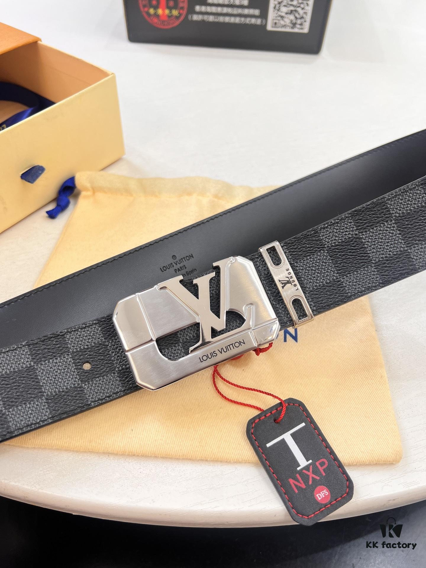 693202f03a89a121ed550e11 Shop Owner Recommended Louis Vuitton LV Belt, ZP Synchronized New Men's Belt, Checkered Imported Fabric, Full-Grain Cowhide Plain Leather, 3.8cm Width, Official Website Style with Letter Hardware, High-End Custom Leather, Supports Authentication