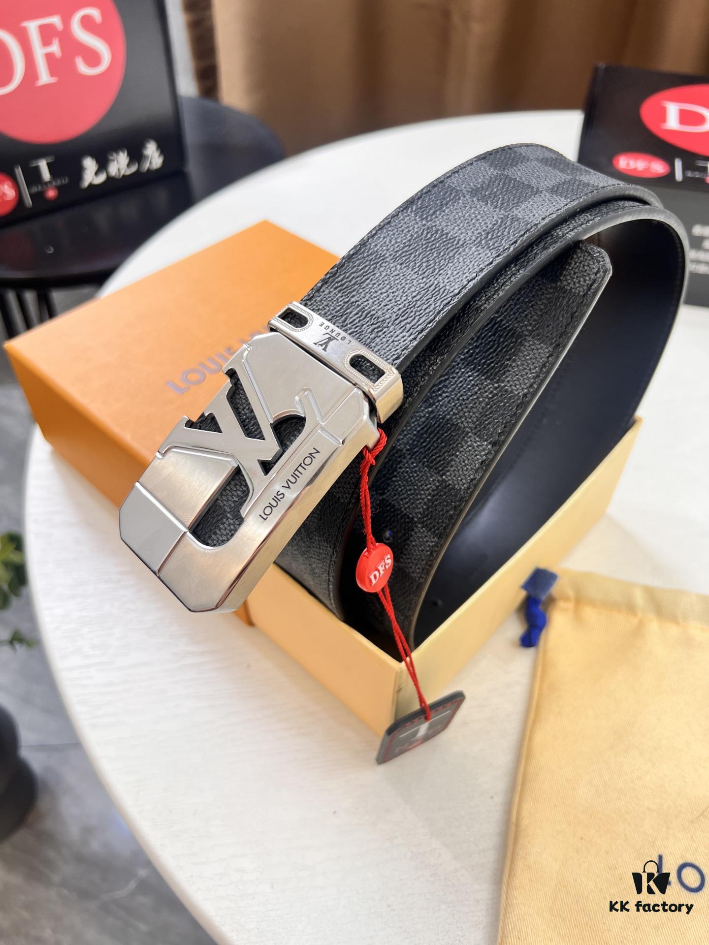 693202f03a89a121ed550e13 Shop Owner Recommended Louis Vuitton LV Belt, ZP Synchronized New Men's Belt, Checkered Imported Fabric, Full-Grain Cowhide Plain Leather, 3.8cm Width, Official Website Style with Letter Hardware, High-End Custom Leather, Supports Authentication