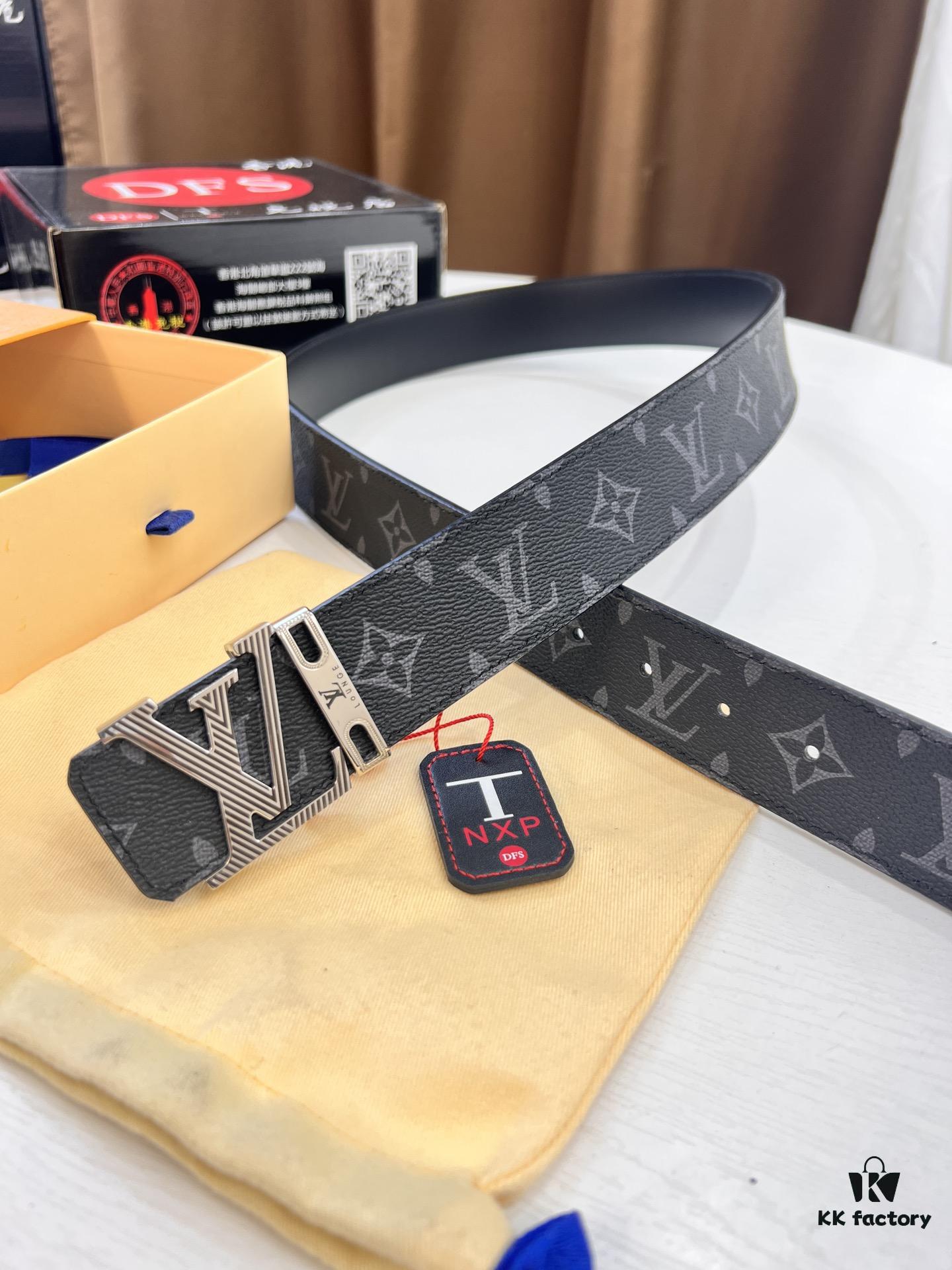 693203013a89a121ed550edd LV Men's Belt, ZP Molded New Style, Synchronized Classic Plaid Fabric, Genuine Cowhide Leather, Heavy-Duty Steel Buckle, 4.0cm Width