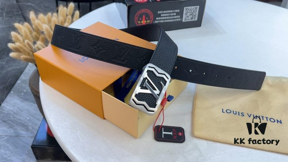 6932030f3a89a121ed550f89 LV New Style Embossed Leather Belt, Fashion Casual Style, Reversible Use