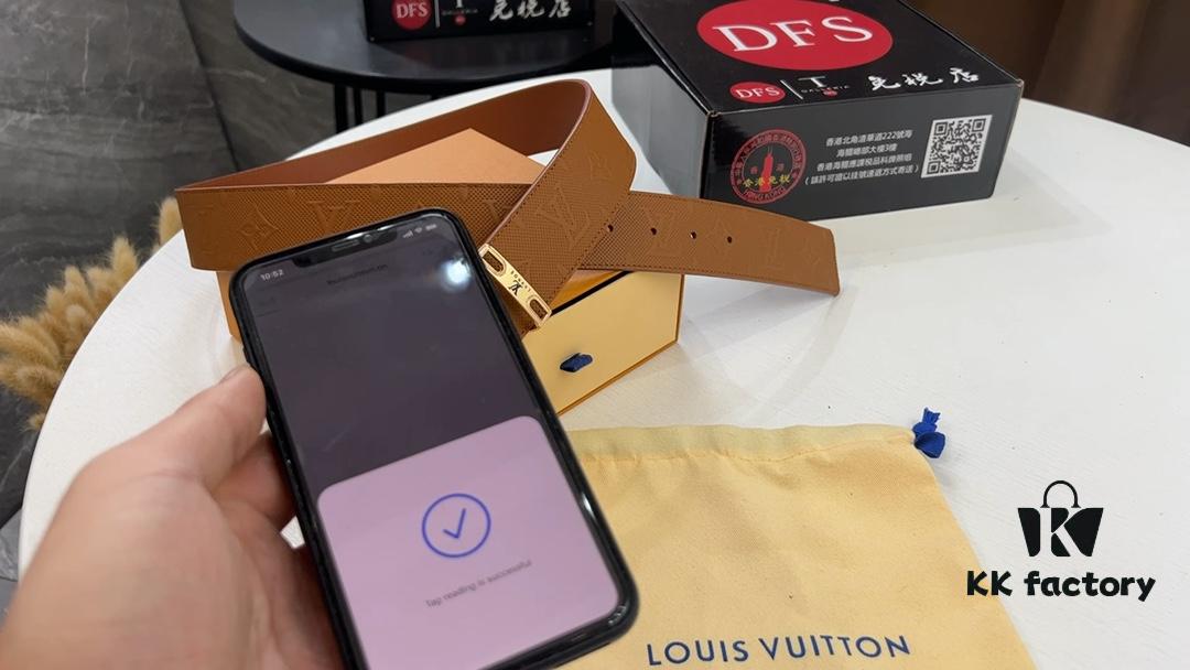6932031d3a89a121ed551043 LV New Style Textured Leather Belt with Video Anti-counterfeiting Induction Network Access, Fashionable and Casual Double-sided Wear