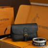 Louis Vuitton This model features custom craftsmanship inspired by Italian manufacturing traditions, dynamic rolling code technology, and exclusive fabrics sourced directly from the original manufacturer.