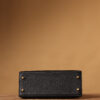 1 Hermes Kelly bag, black, 25cm, with gold hardware.