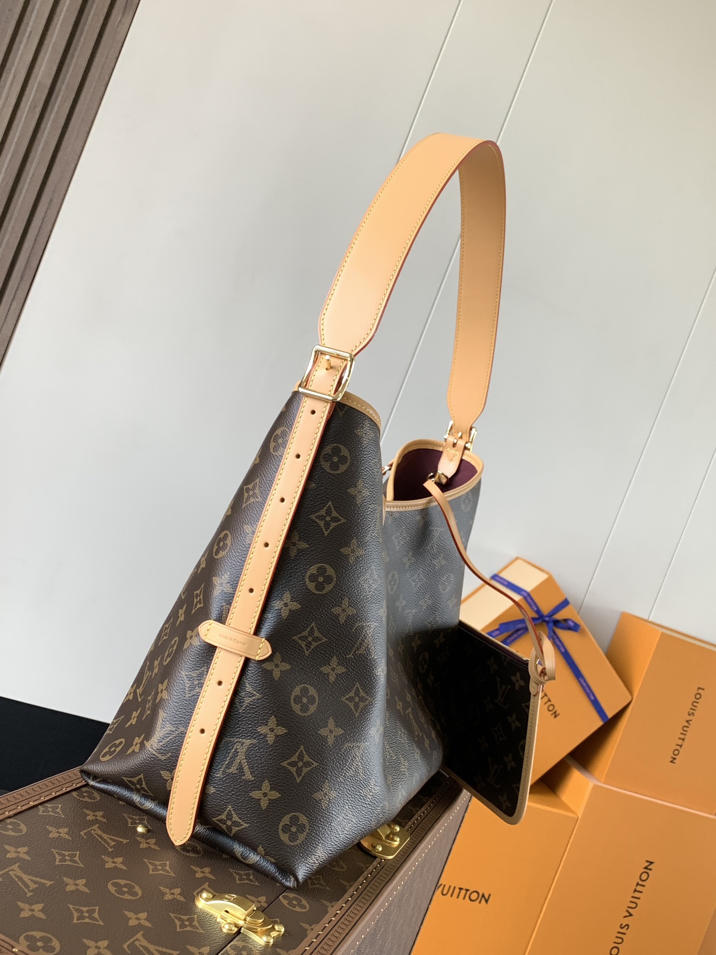 1 Louis Vuitton Launches the Brand-New CarryAll Medium Handbag