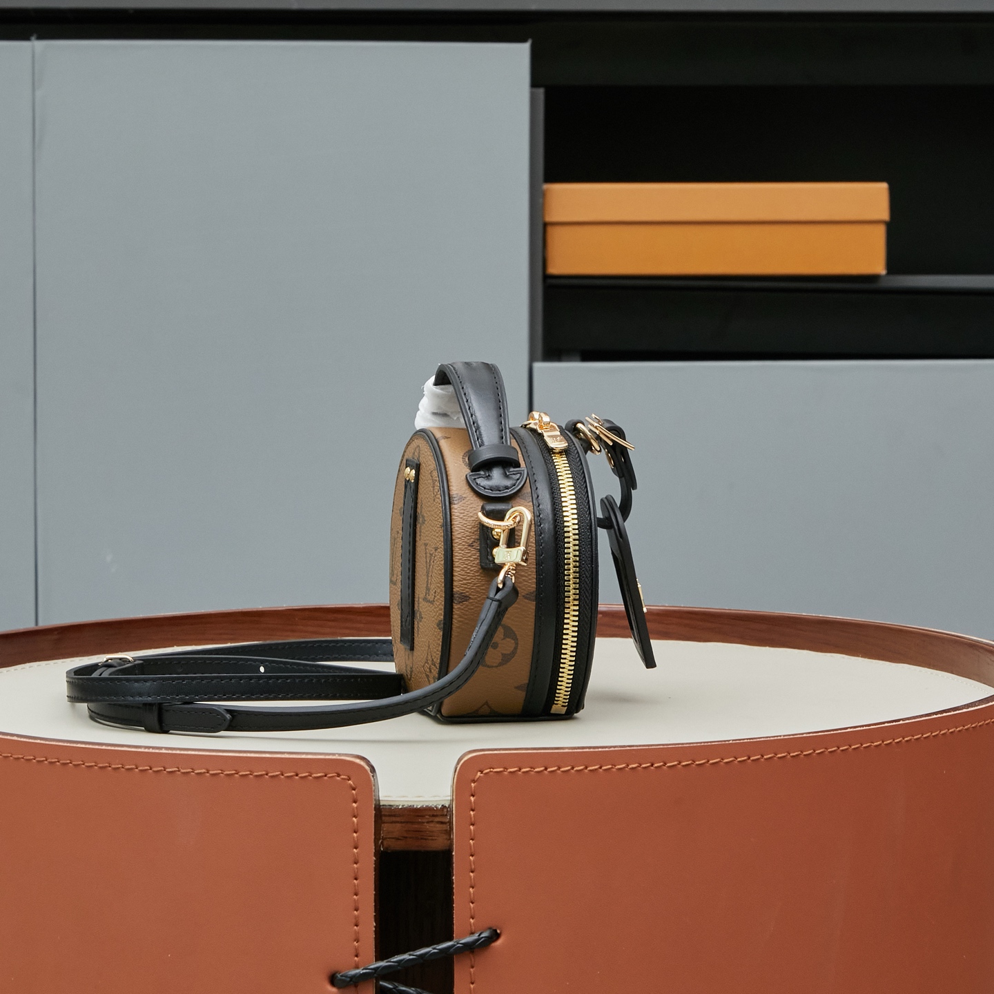 1 Louis Vuitton Exclusive Real Shots: M44699 (Classic Monogram) & M68276 (Yellow Monogram). The Mini Boîte Chapeau handbag features a classic silhouette crafted from Monogram canvas.