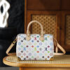 2 Louis Vuitton The Speedy 25 Tricolor inherits the elegant soul of the classic Speedy series.
