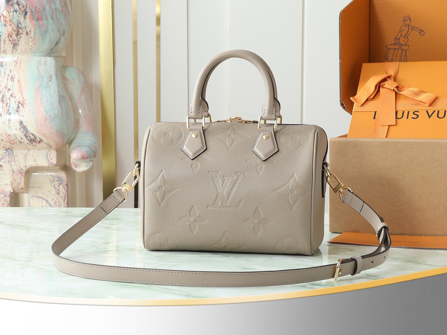 2 Louis Vuitton M59273 Grey — Full Leather Embossed Speedy "Pillow" Bag — Speedy Bandoulière 25 Handbag (M58947)