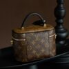 2 Louis Vuitton This model features custom craftsmanship inspired by Italian manufacturing standards, dynamic rolling code technology, and exclusive factory-original fabrics.