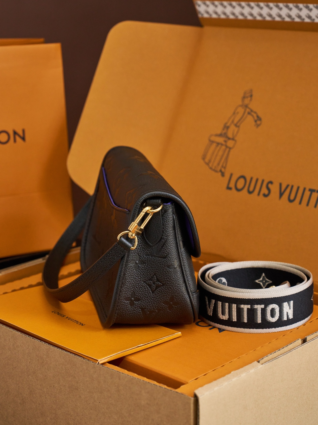2 Louis Vuitton This model features custom craftsmanship inspired by Italian manufacturing traditions, dynamic rolling code technology, and exclusive fabrics sourced directly from the original manufacturer.
