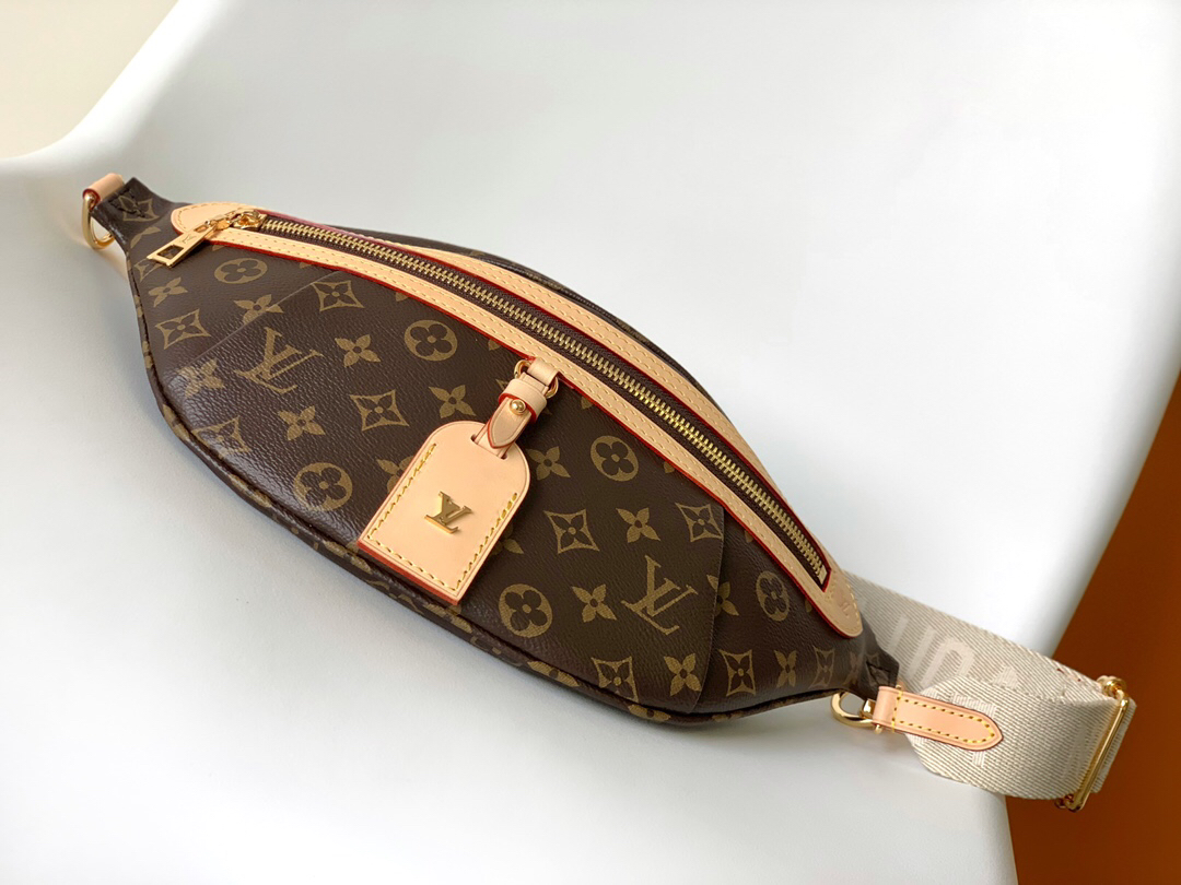2 Louis Vuitton The M46784 High-Rise Bag is crafted from Montaigne-coated canvas.