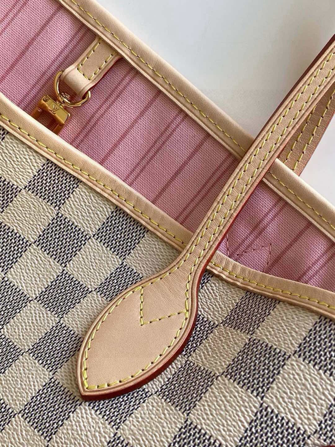 3 Louis Vuitton The legendary Neverfull handbag: always ready to meet your every need.