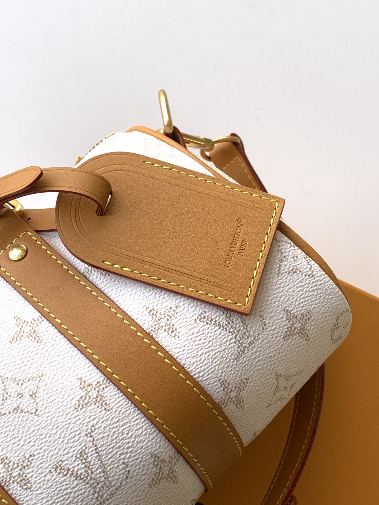5 Louis Vuitton KEEALL BANDOULIÈRE 25 Handbag