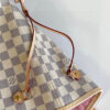 5 Louis Vuitton The legendary Neverfull handbag: always ready to meet your every need.