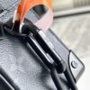 5 Louis Vuitton M44735 Premium Enhanced Edition: The leather used is Grade A Italian leather sourced from the original manufacturing factory—hence the designation "Premium."