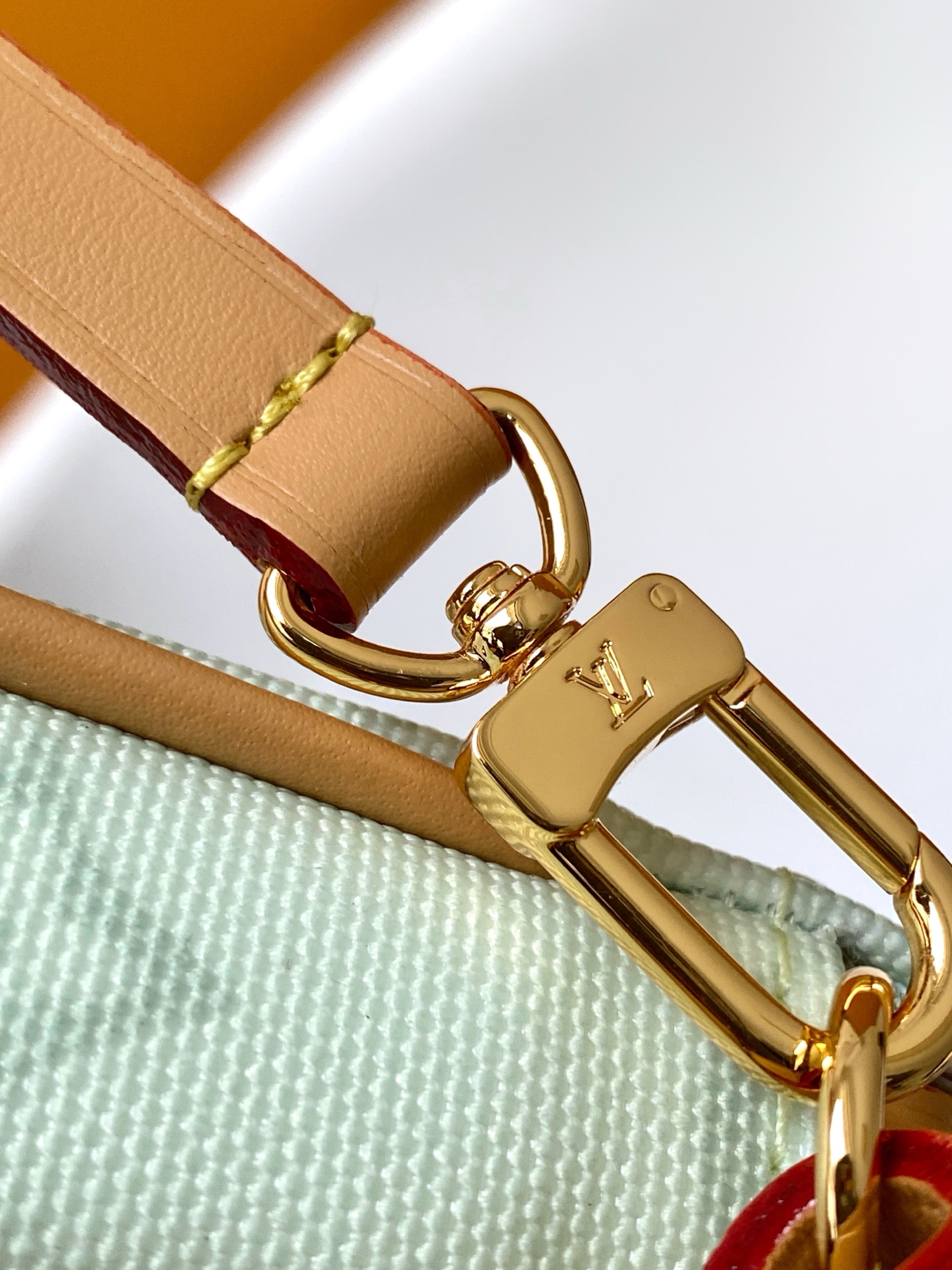 6 Louis Vuitton This Pochette Accessoires handbag is specially designed to celebrate the birth of the Louis Vuitton Monogram pattern.