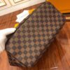 6 Louis Vuitton The leather is Grade A Italian leather sourced from the manufacturing factory.