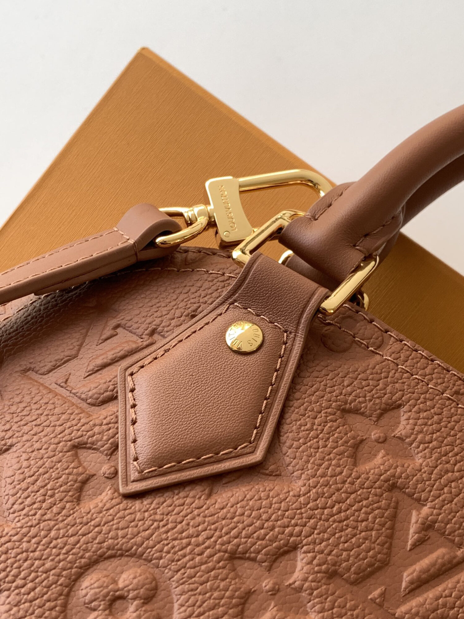6 Louis Vuitton This Alma BB handbag showcases the iconic Alma BB silhouette, crafted from the House's exceptionally soft Monogram Empreinte leather.