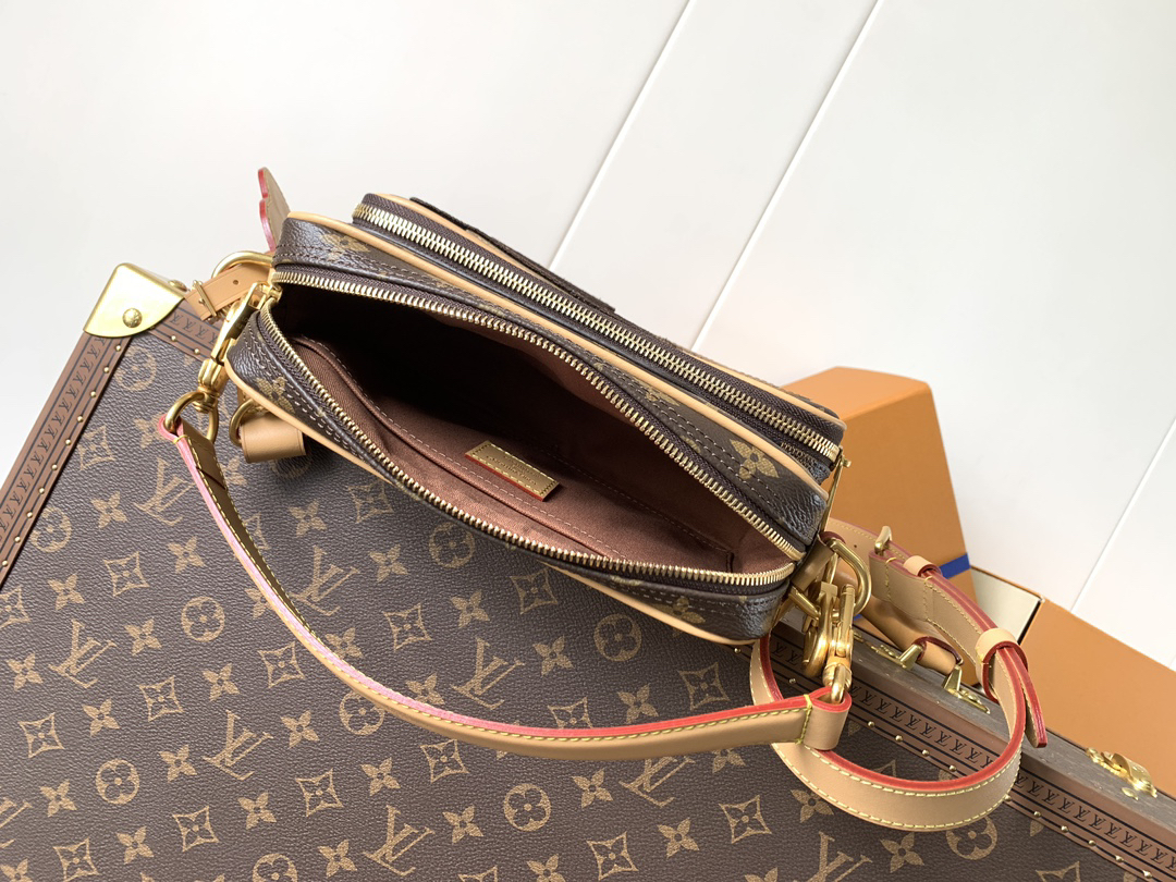 7 Louis Vuitton This Nil messenger bag features a Monogram canvas body accented with Damier and Monogram Reverse canvas patches, creating an elegant patchwork effect.