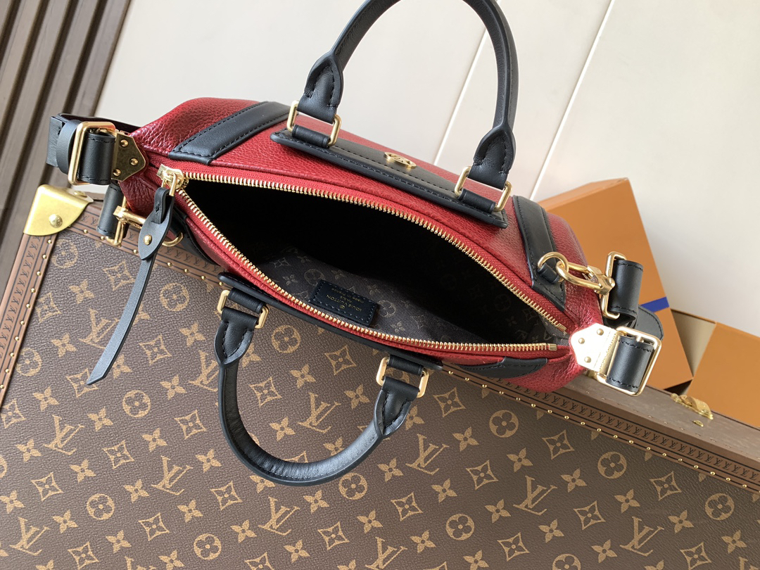 7 Louis Vuitton Part of the Spring/Summer 2025 Collection, the Nano LV Rider bag combines pixelated grained lambskin with elements of smooth cowhide.