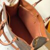 7 Louis Vuitton This ONTHEGO ORGANIZER handbag