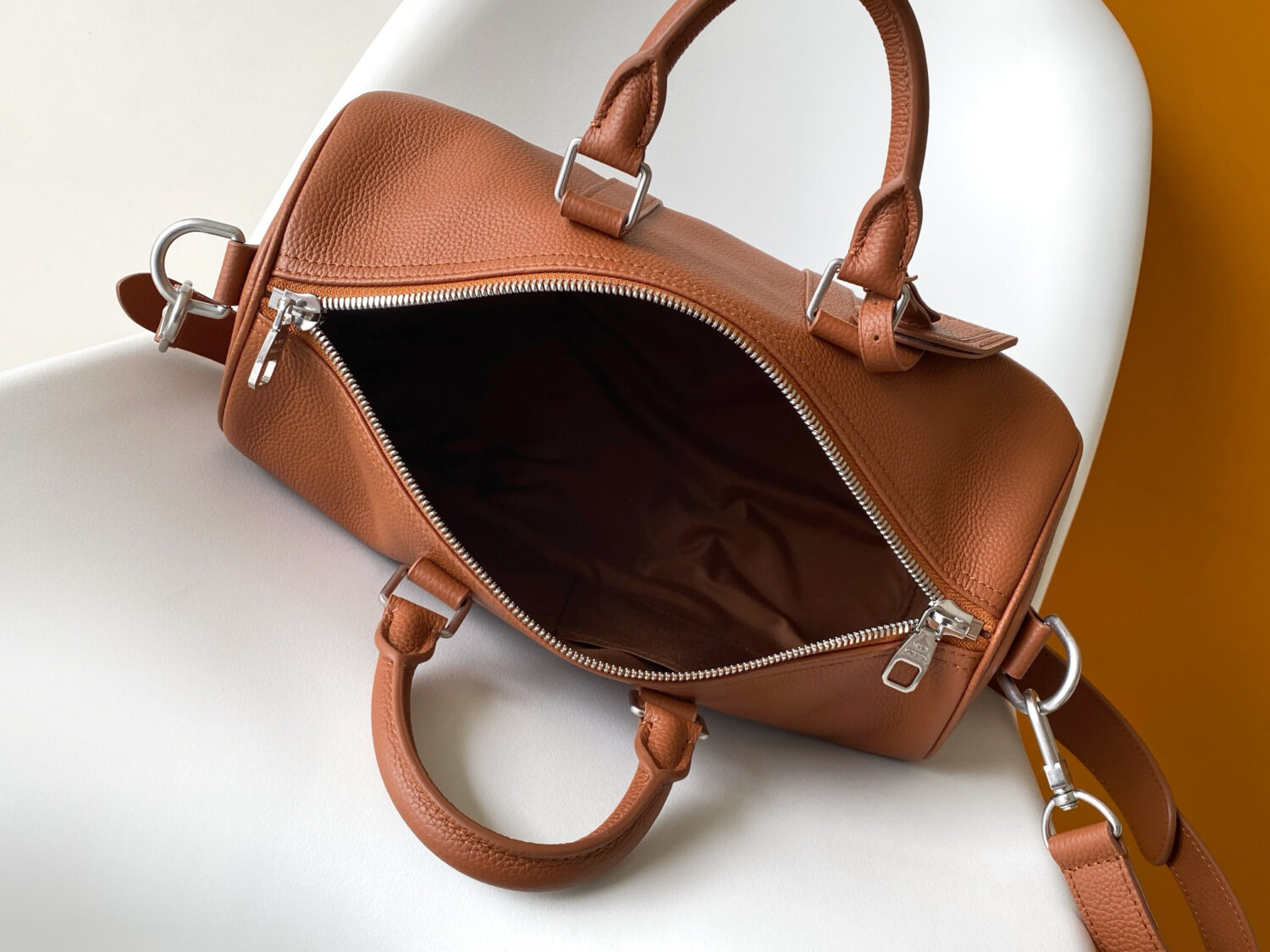 8 Louis Vuitton Keepall Bandoulière 35 Bag — This practical and versatile Keepall Bandoulière