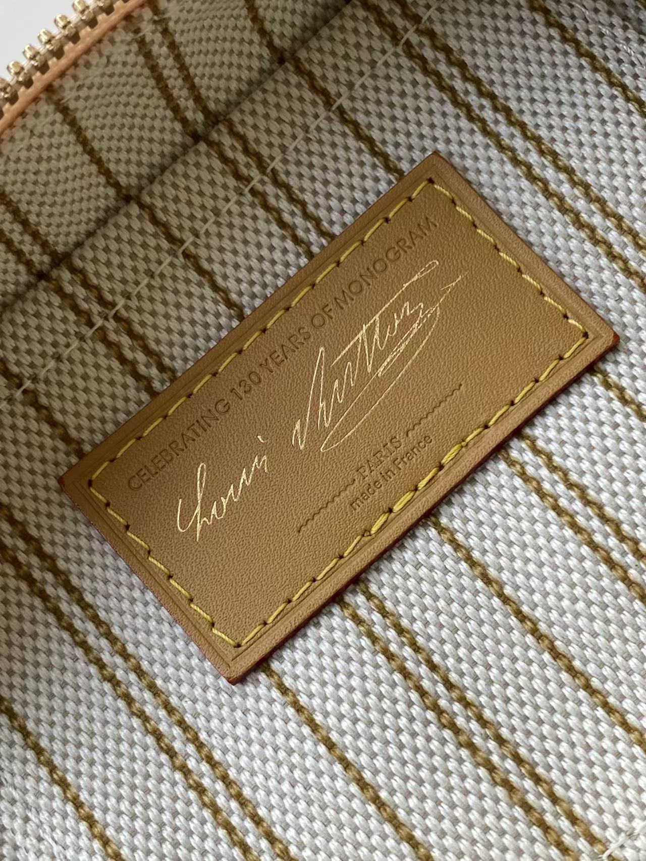 8 Louis VuittonThis Speedy Bandoulière 20 handbag encapsulates the design of the brand's traditional Speedy travel bag.
