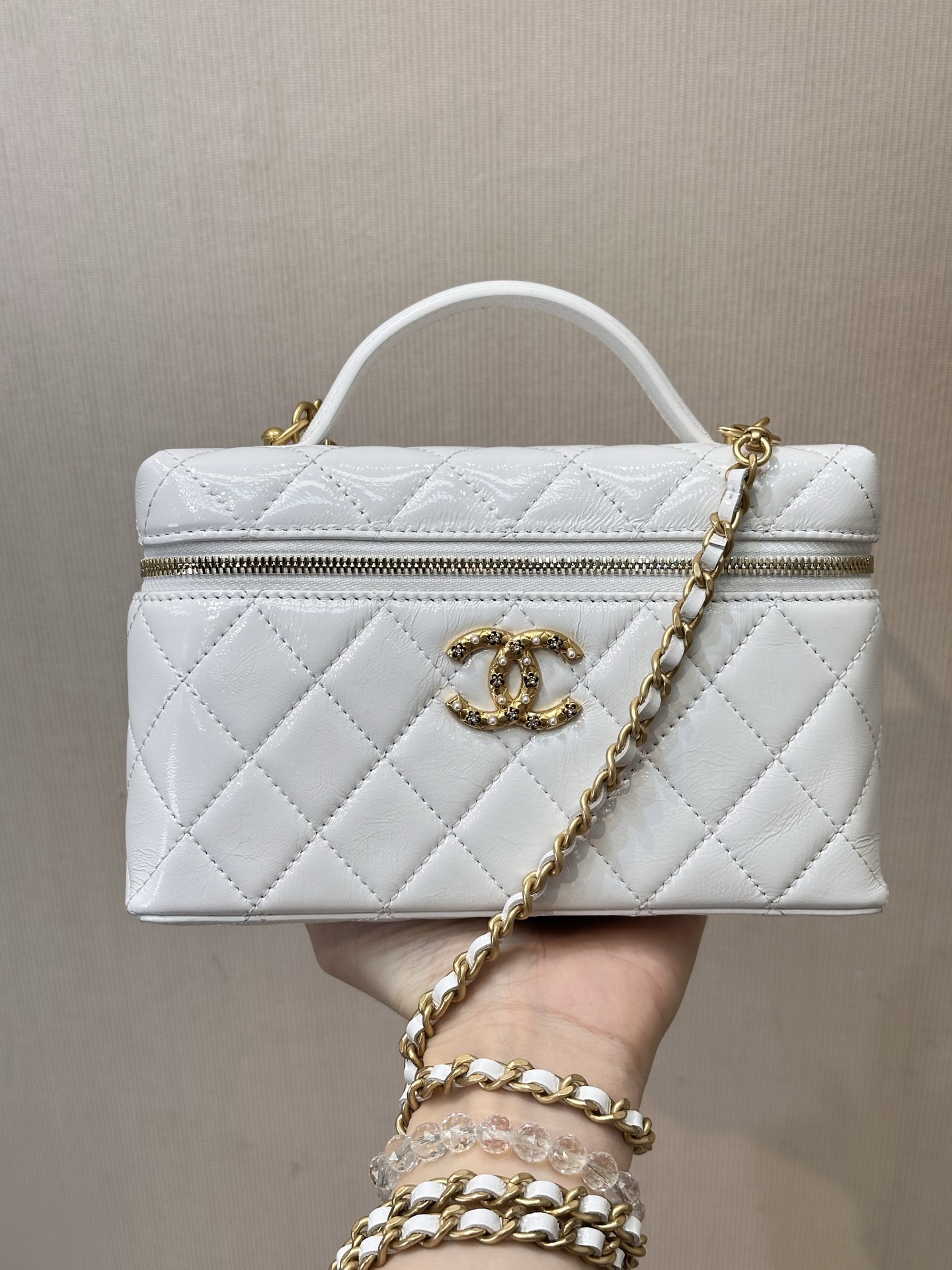 Chanel's classic lunchbox bag, version 2.0!