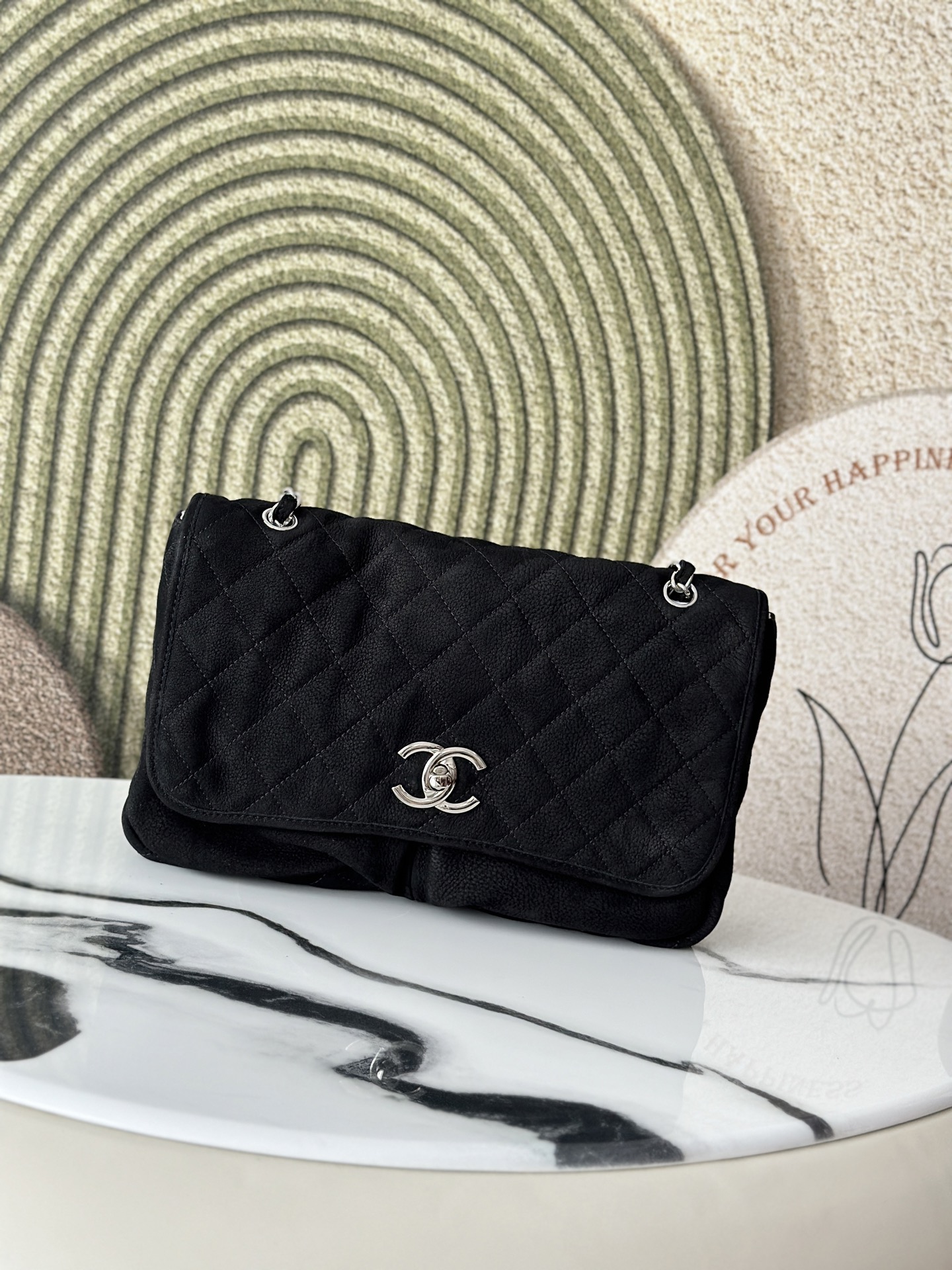 Extra-large logo suede double-pocket chain bag with 8 pockets – perfect for airport shopping!