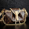 Louis Vuitton The M25085 uses Italian Grade A leather, which is a key factor in its quality.