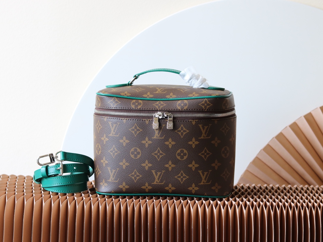 Louis Vuitton M12667 Green This Nice BB cosmetic bag is made from Monogram Macassar canvas.