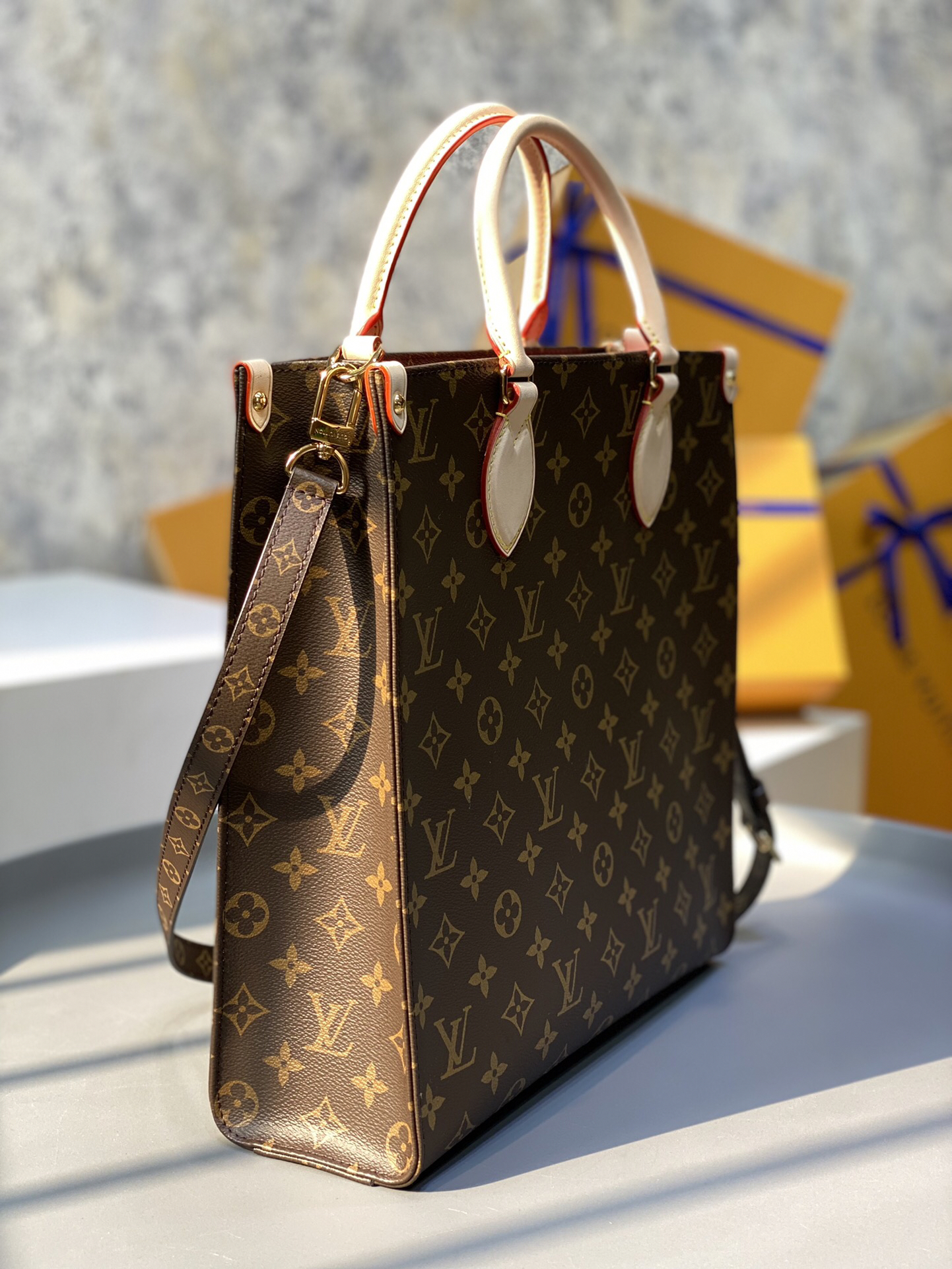 1 Louis Vuitton The M45848 classic Sac Plat medium handbag incorporates contemporary trends with its Monogram canvas and leather trim.