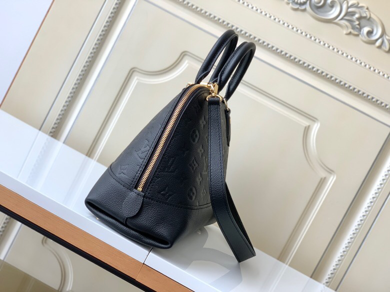 1 Louis Vuitton M44832 NEO ALMA bb embossed Empreinte leather has a soft feel