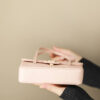 2 This underarm bag is called Preppy Coco, the King of Bags.
