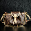 2 Louis Vuitton The M25085 uses Italian Grade A leather, which is a key factor in its quality.