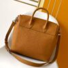 2 Louis Vuitton This Sapphire 30 handbag is a modern interpretation of the timeless Sapphire handbag, crafted from Brønsted cowhide leather.