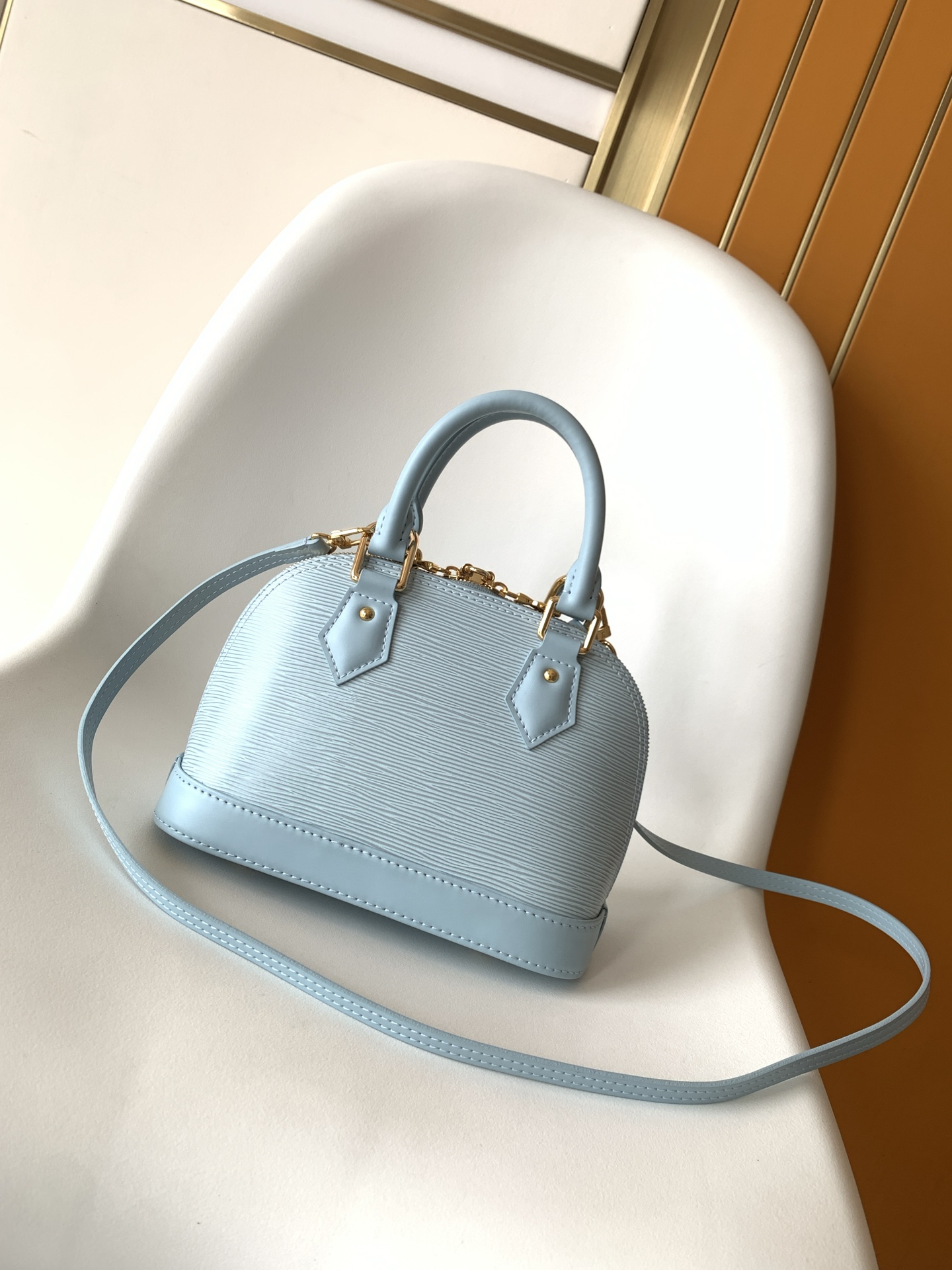 M13670 Black Water Ripple Pattern 14197 Light Blue Water Ripple Pattern (Figurine) Louis Vuitton x Murak bjs Series
