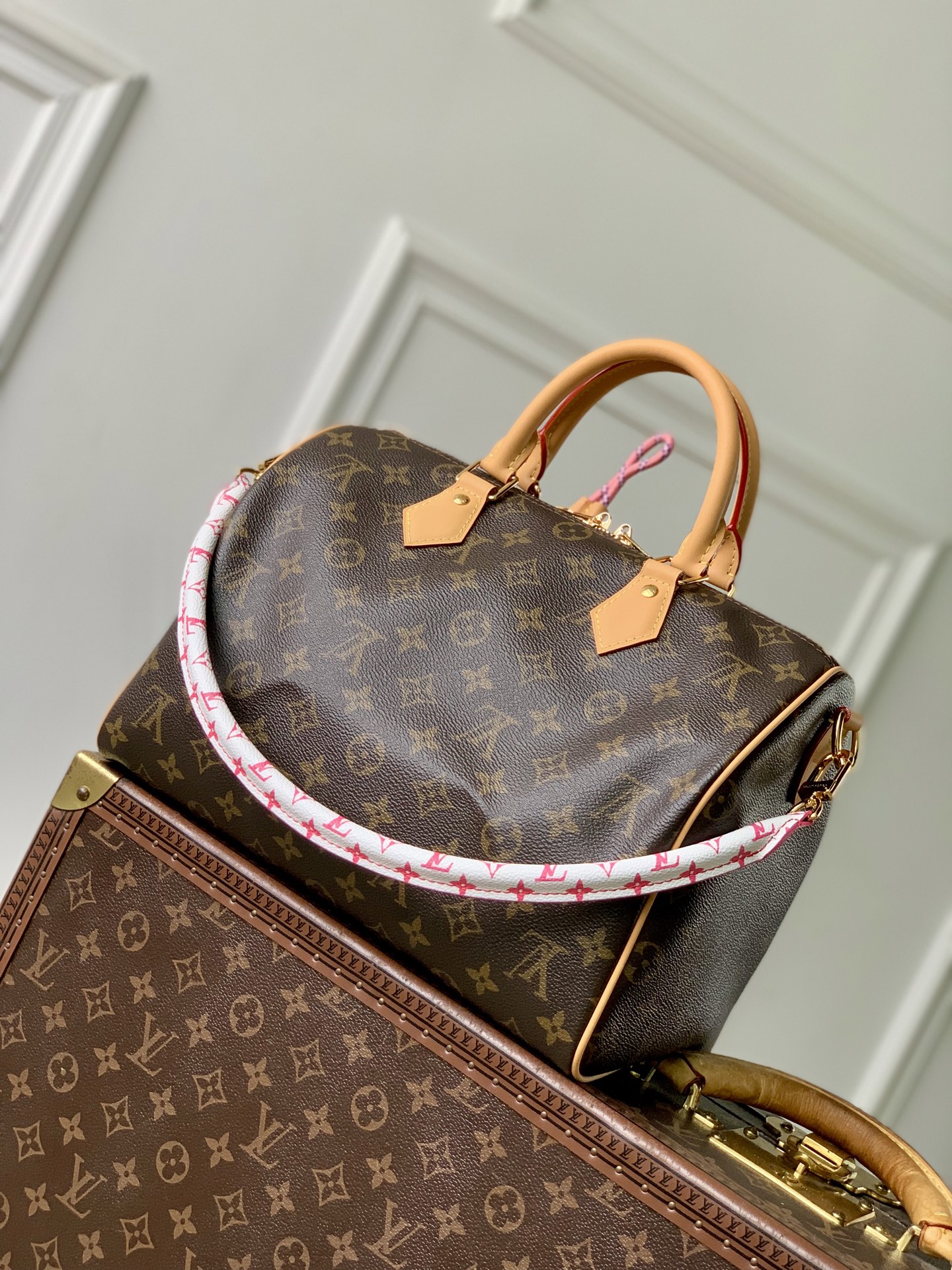 2 Louis Vuitton The M27512 Paris À Vélo collection reimagines the Speedy Soft 30 handbag with a sporty twist.