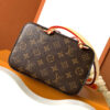 3 Louis Vuitton NÉONOÉ BB handbag