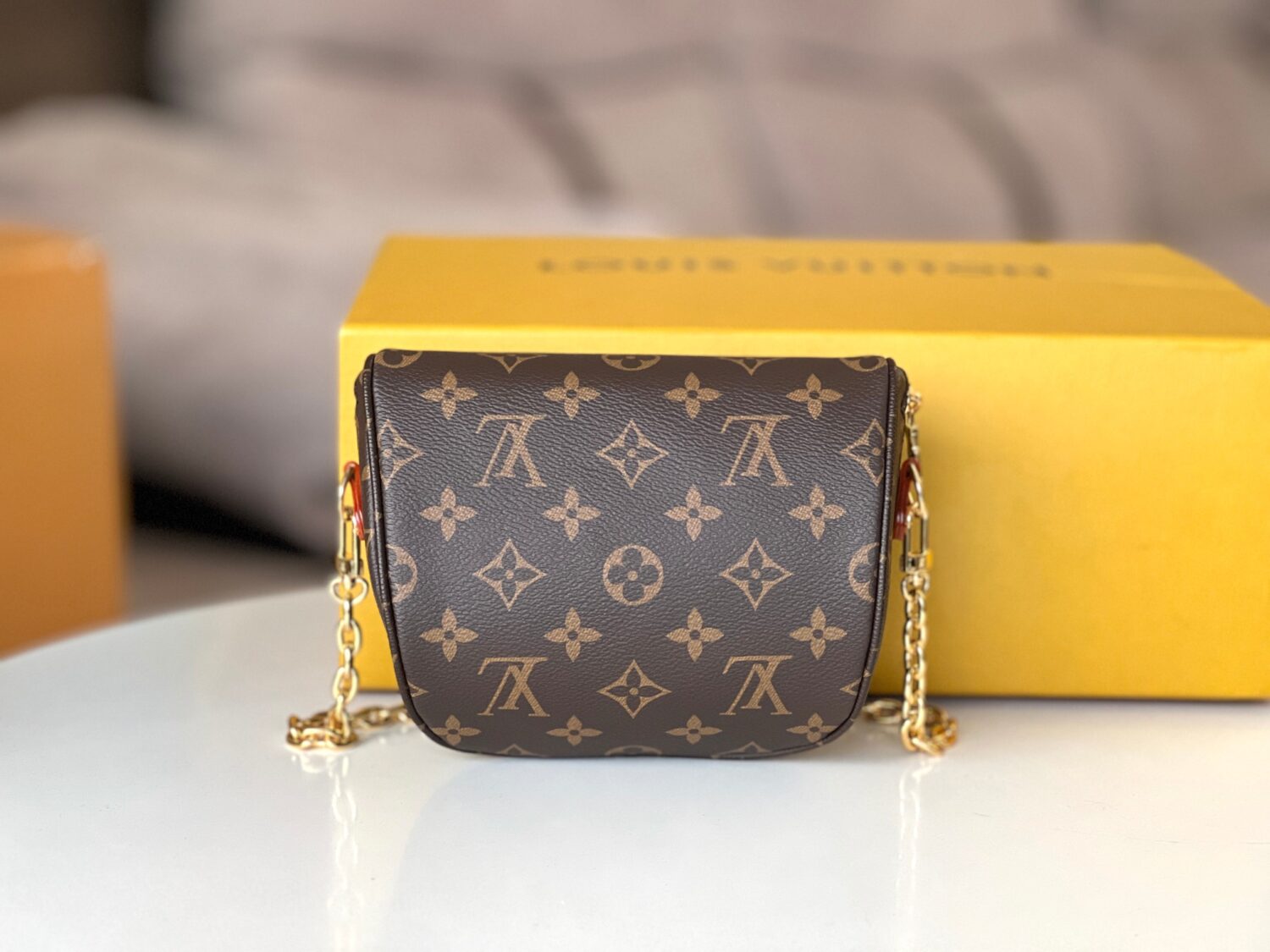 3 Louis Vuitton【Mini Bumbag】M82335 Monogram Canvas This Mini Bumbag is from the LV Gradient series.