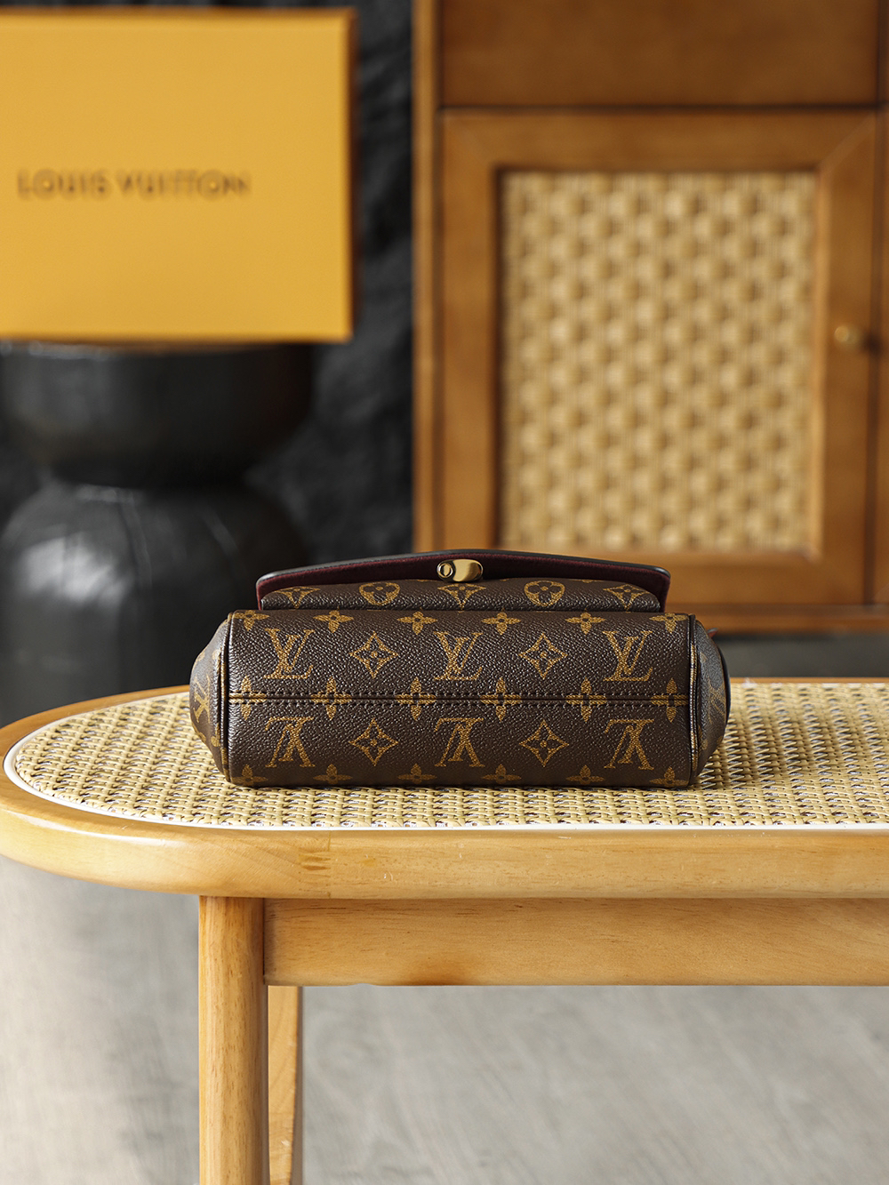 4 Louis Vuitton Sac Saint-Germain BB handbag M27067
