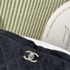 4 Extra-large logo suede double-pocket chain bag with 8 pockets – perfect for airport shopping!