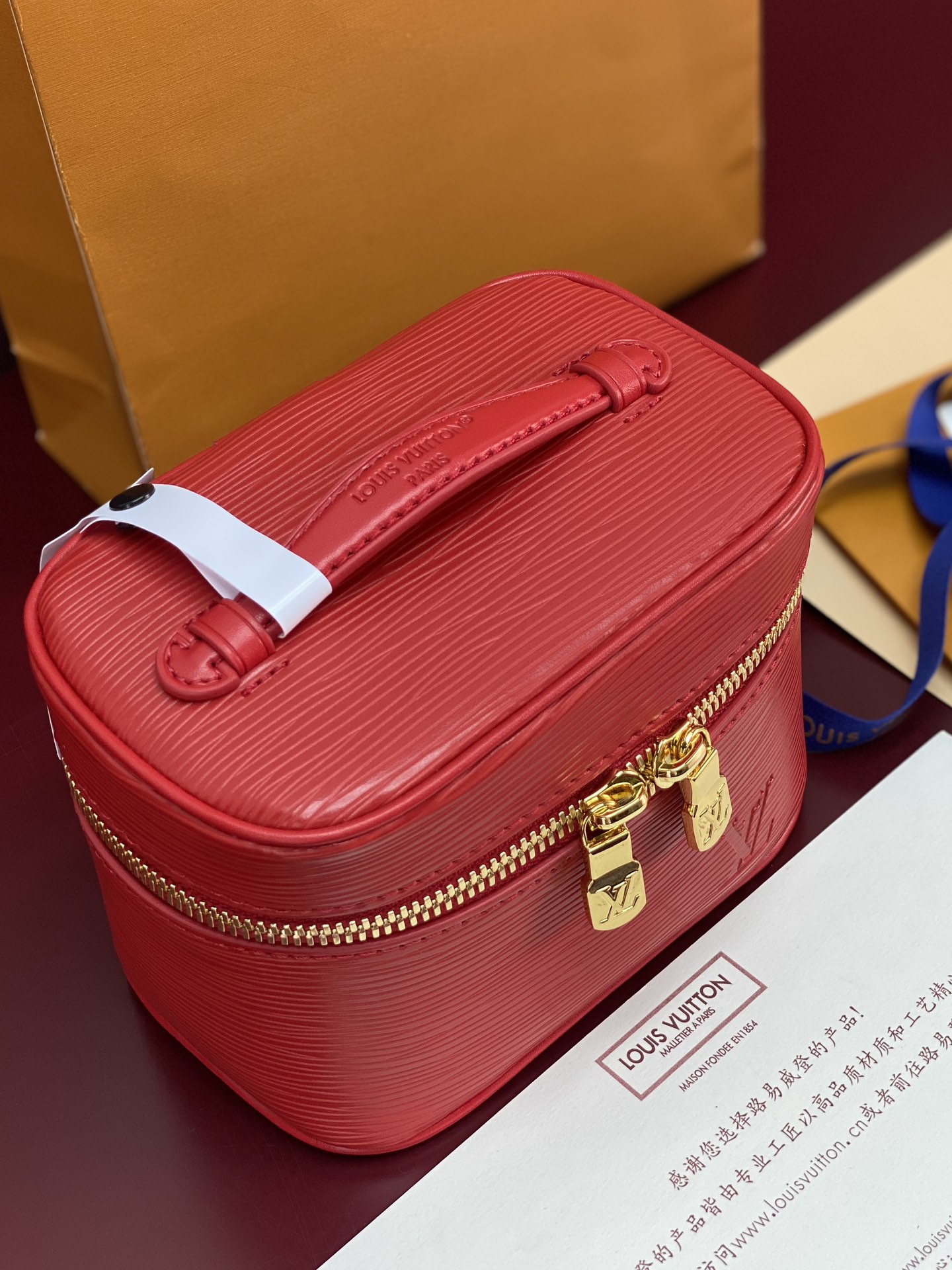 4 Louis Vuitton M25855 Red Small! New Season NICE NANO Bag with Grain Texture. This Nice Nano bag features a grained finish.