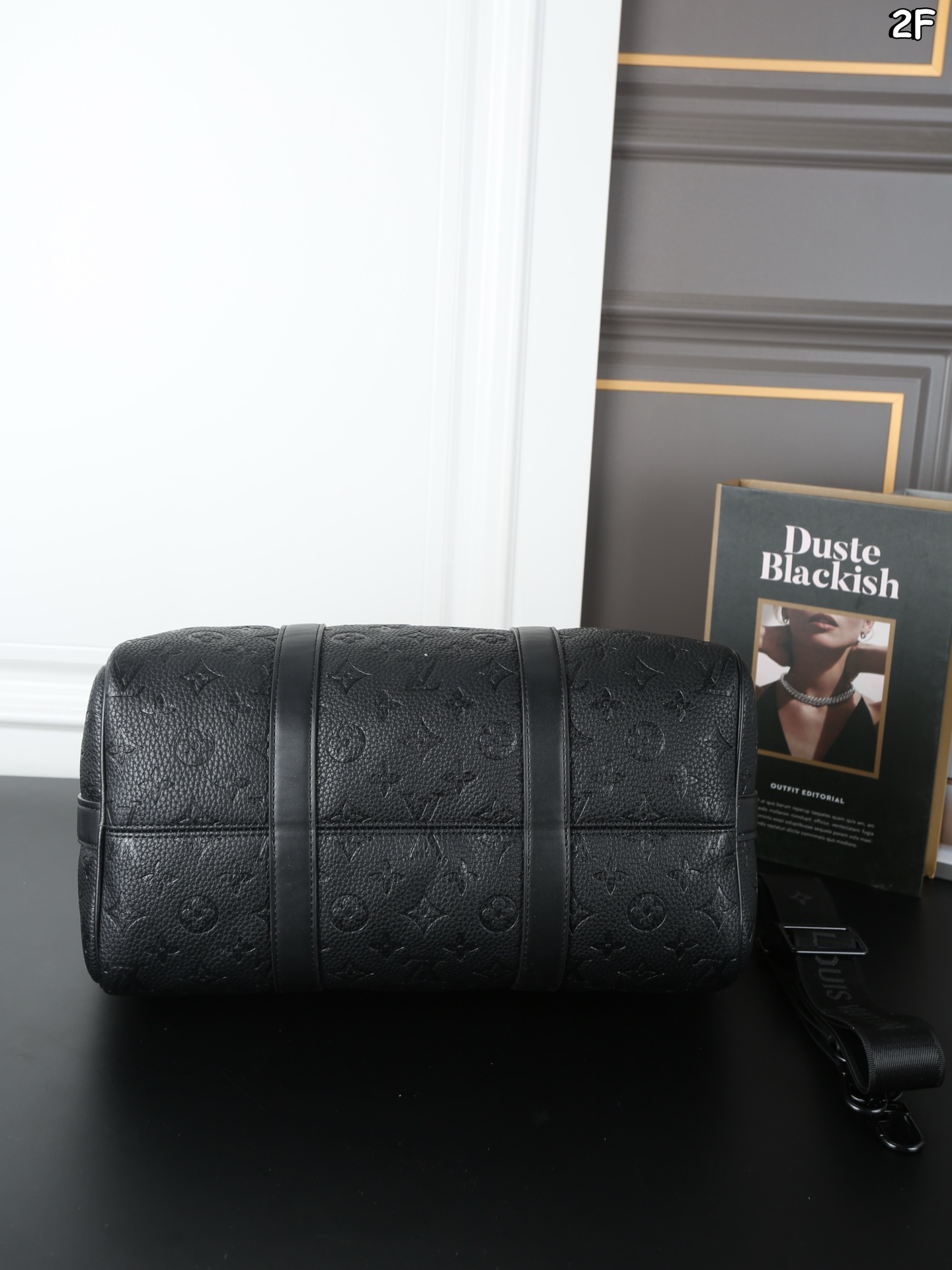 4 Louis Vuitton keepallBandoulière 35 Lychee Pattern Embossed Pillow Bag Shoulder Bag/Crossbody Bag/Handbag