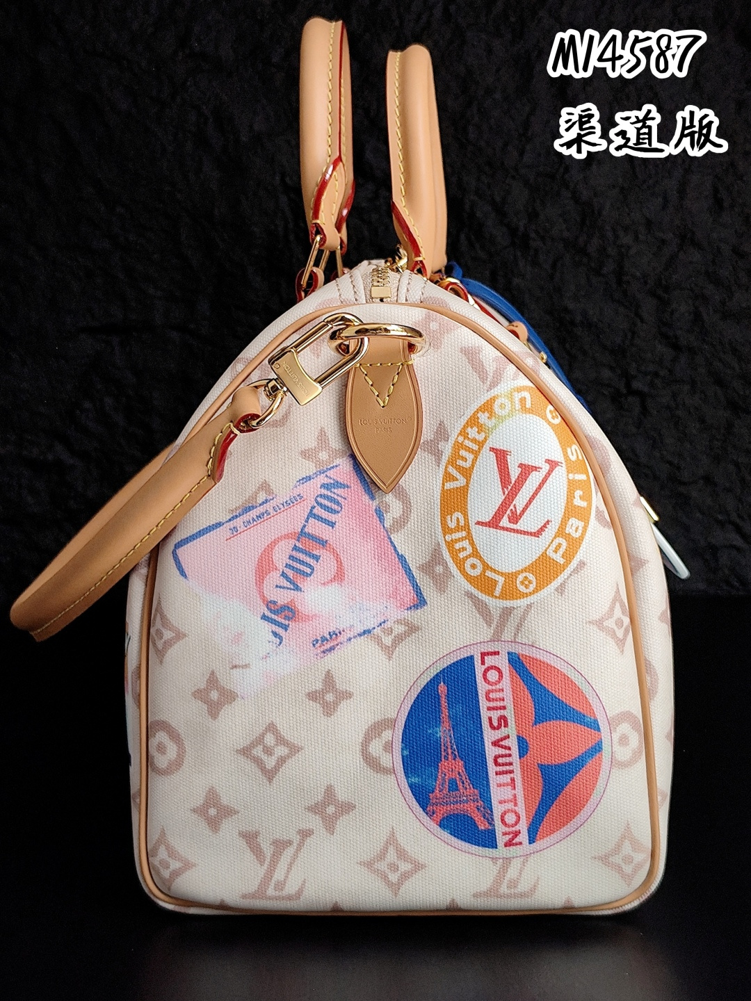 5 The leather used in M14587 is Italian Grade A leather, which is a key factor in its quality.