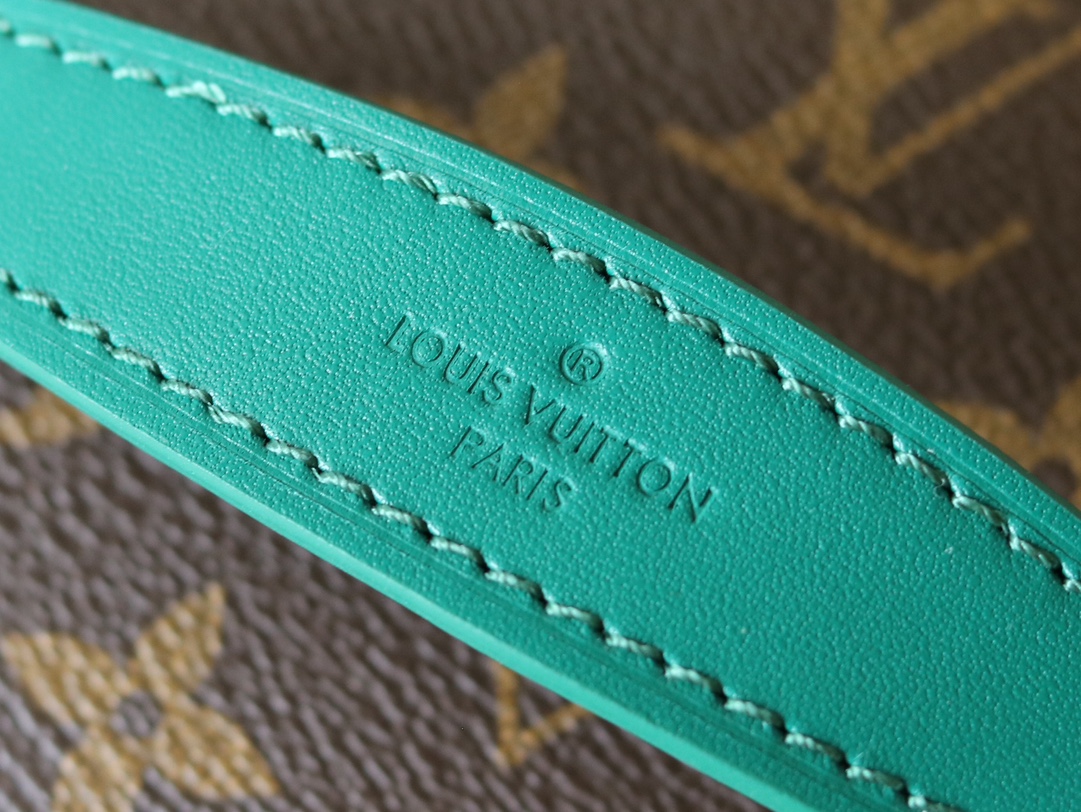 5 Louis Vuitton M12667 Green This Nice BB cosmetic bag is made from Monogram Macassar canvas.