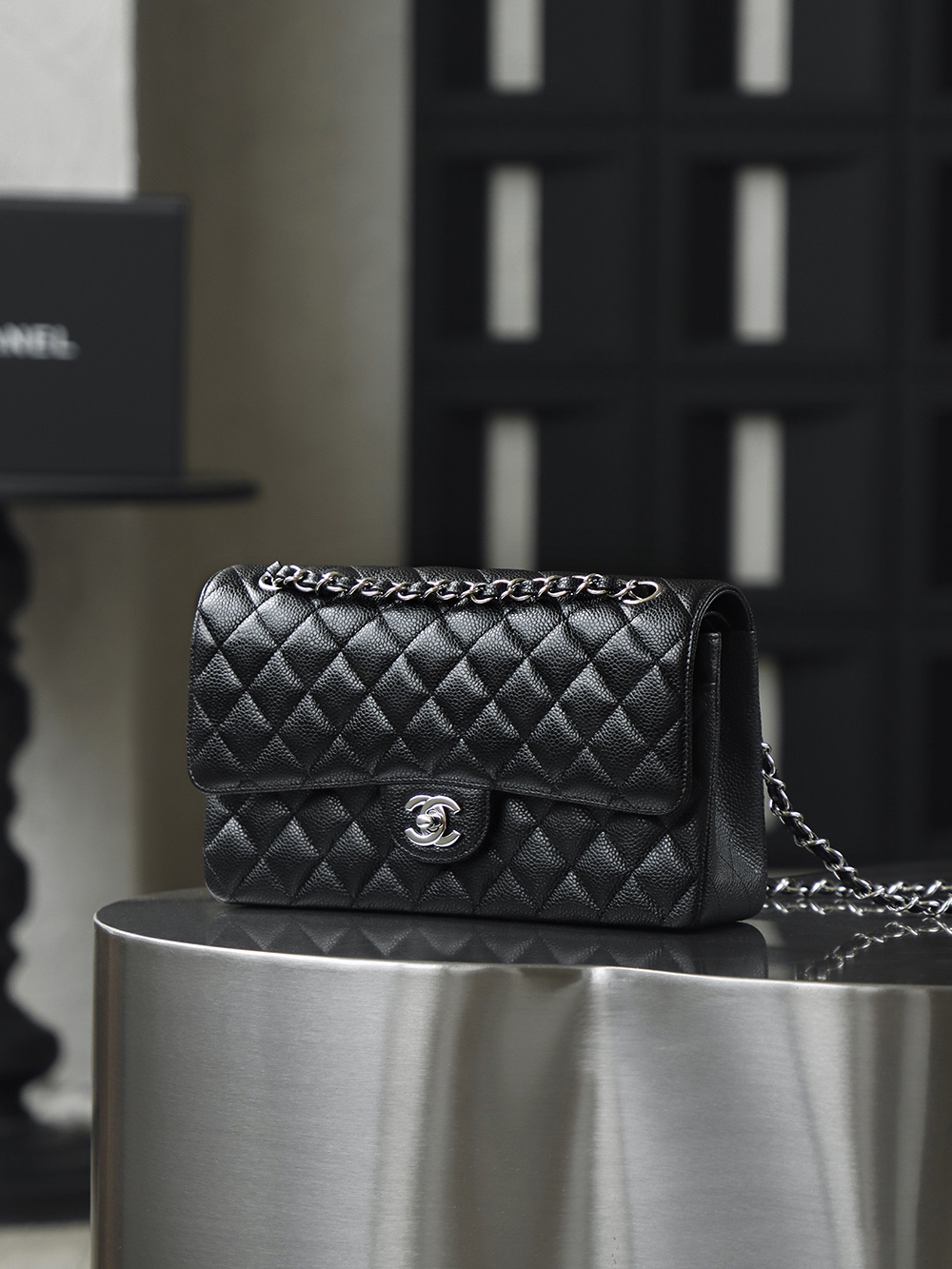 6 Classic Flap, Medium, Black and Silver, Authenticated Version 👜