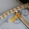 6 Louis Vuitton Exclusive Real Shot: The Vanity Chain Pouch Handbag with Variable Code Chip Version, m12427 Grey (Silkscreen Print) Inspired by the iconic Nice, the Vanity Chain Pouch captures the spirit of travel.