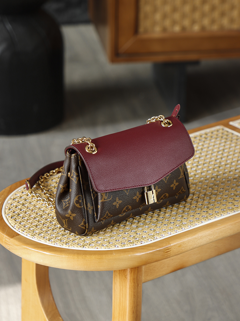 6 Louis Vuitton Sac Saint-Germain BB handbag M27067